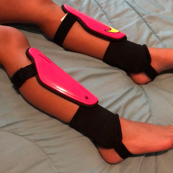 Nike shinguards - Picture 5 of 6